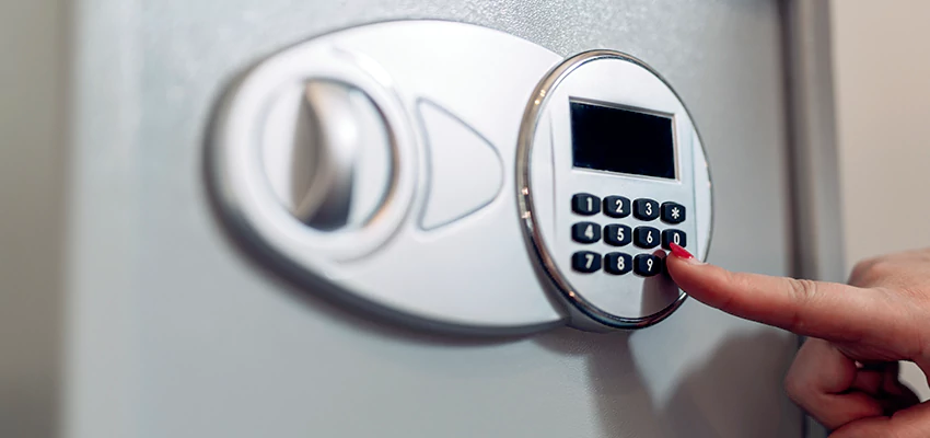 Jewelry Safe Cracking in Bell Gardens, California