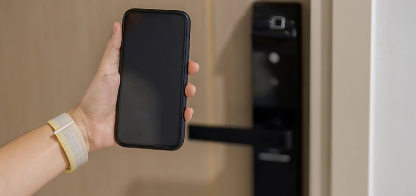 Keypad Wifi Locks Repair And Installation in Bell Gardens, CA