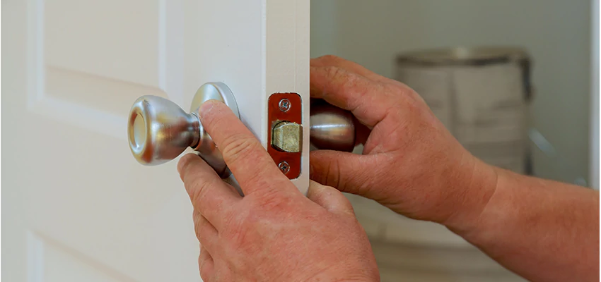 AAA Locksmiths For lock Replacement in Bell Gardens, California
